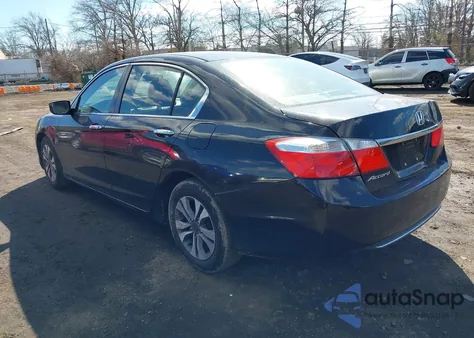 2015 Honda Accord Lx z USA, uszkodzony, nr VIN 1HGCR2F39FA005377